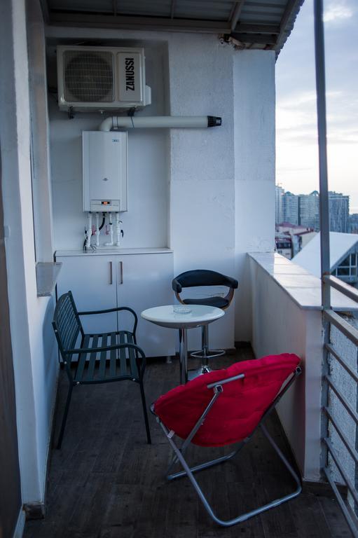 Apartment On Takaishvili Batumi Bagian luar foto